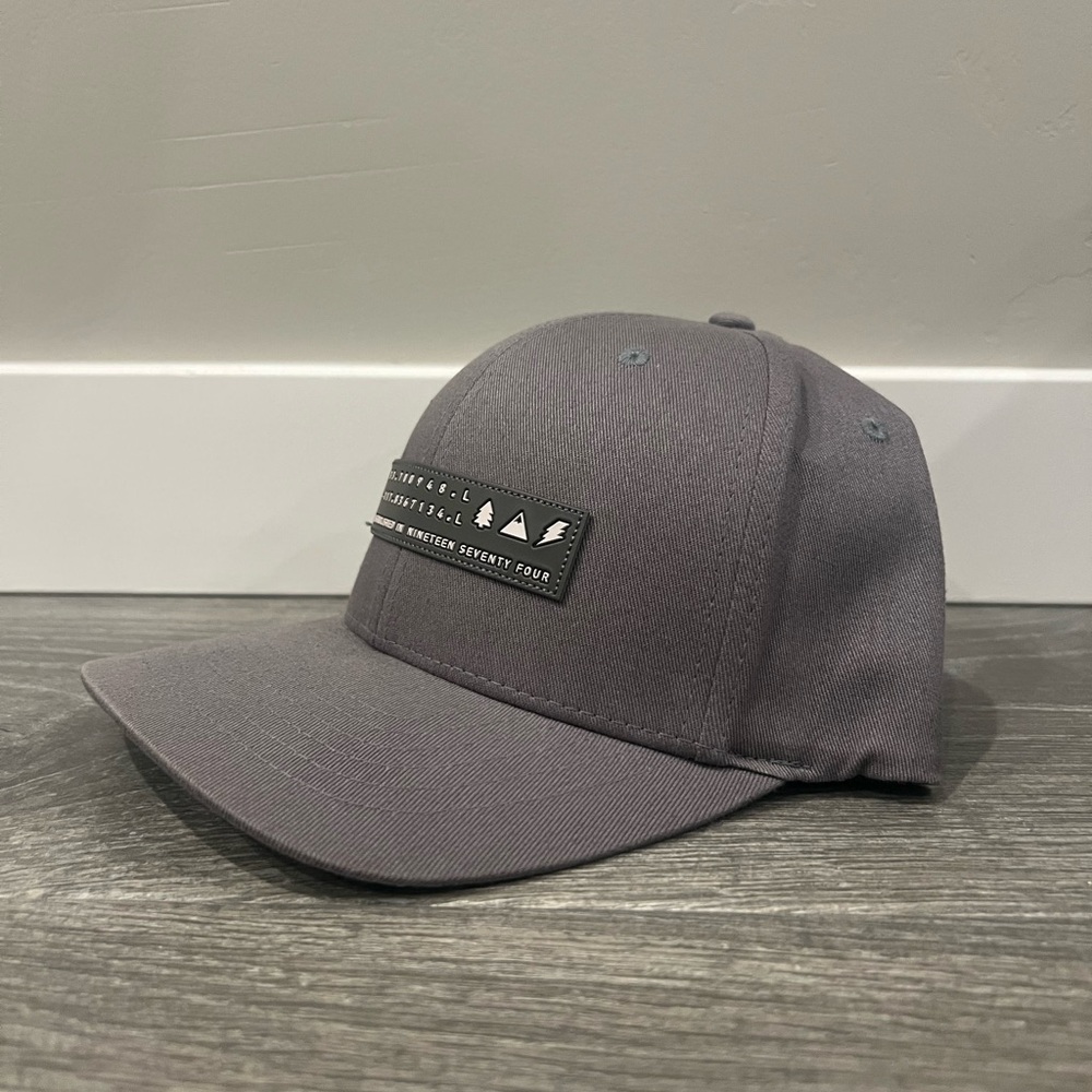 Fox Know No Bounds Hat - Picture 2 of 6